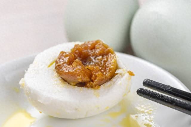 鸭蛋再次成为关注对象!多名院士发现:常吃鸭蛋的人,有7个变化