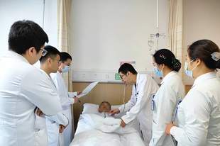 全线溃败！从清华北大，到地方院校，临床医学位次集体跳水