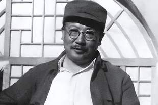 1949年，李克农进毛主席房间看了看床底，脸色大变拔枪就冲向寺庙