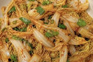 凉拌娃娃菜:家常快手菜的灵魂在于料汁的调配