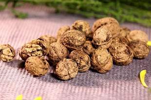 坚果助脑力不退化?哪种坚果最推荐?出门后总怀疑门没锁,是强迫症吗?关键看一个标准