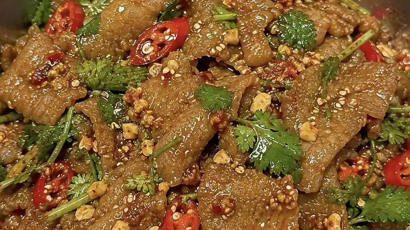 泰香四溢的香菜拌肥牛