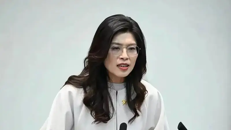 郑丽文:我不敢保证我以后不会再说错话,但起码我知道这次错的话不敢再说了!