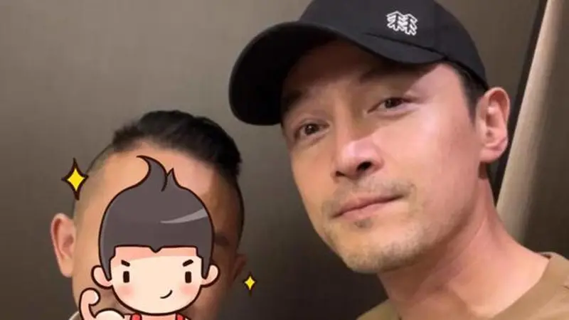胡歌夫妇重庆低调合体!小12岁妻子正面照曝光,这气质太能打了!