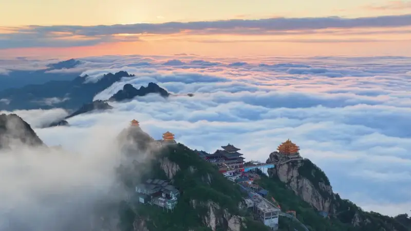 月薪6万!老君山景区招云海观察员:包吃包住,每天拍摄云海视频