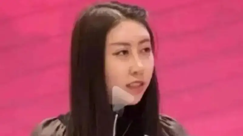 贾浅浅“谢幕”了，当初吹捧她的那些大佬们呢？