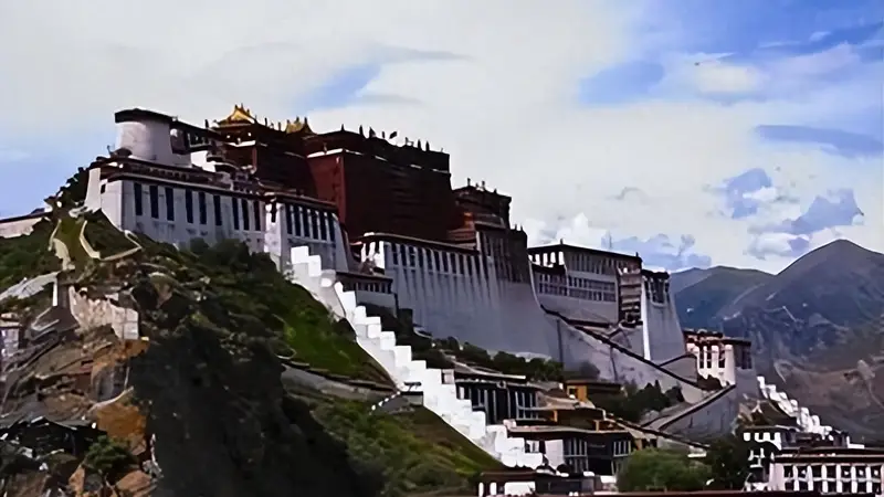 在西藏遇到白色帐篷，为啥要躲着？老牧民直言：进去谁也救不了你