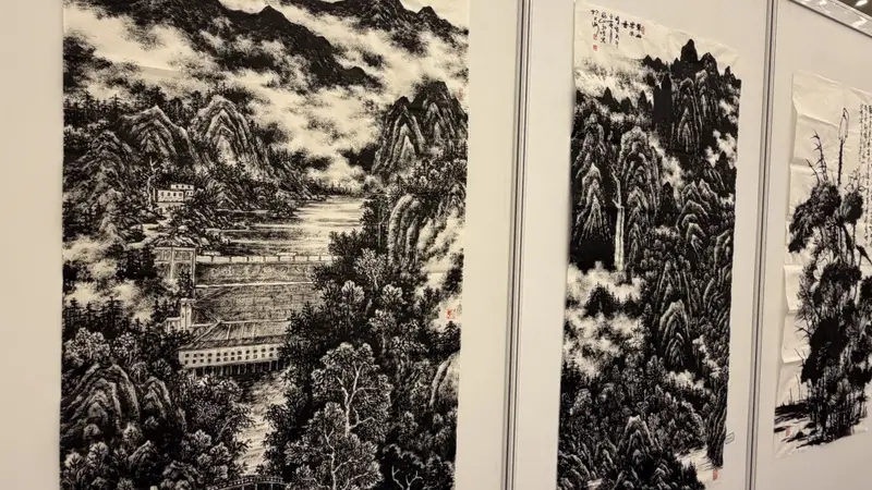 追随张仃17年，画家郭博展焦墨山水