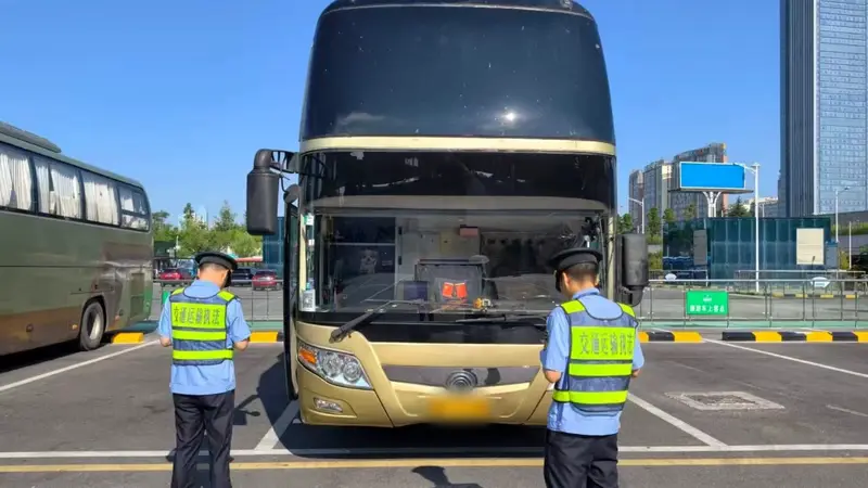 旅游旺季贵阳市交通执法提醒:莫为蝇利触红线