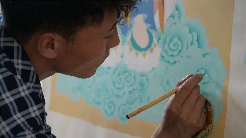 隆务河畔,画笔生辉