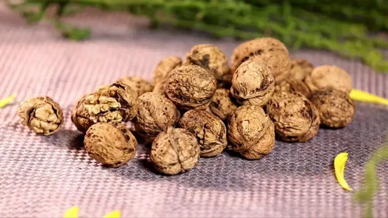 坚果助脑力不退化?哪种坚果最推荐?出门后总怀疑门没锁,是强迫症吗?关键看一个标准