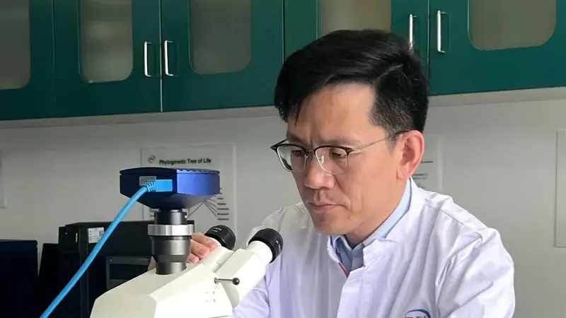 我是劳模·我是党员｜把国产酸奶的口感和稳定性同时拉满！刘华以技术创新守护中国乳业品质