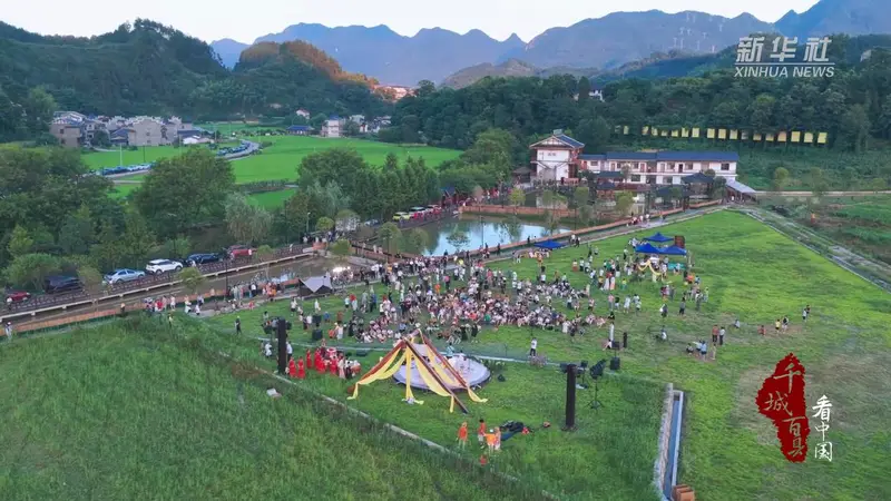 湖南张家界：稻香农趣伴欢歌
