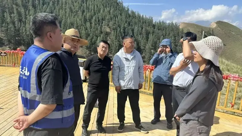 “四期”叠加客流激增海北州及时采取“关停撤转巡”措施保障游客安全
