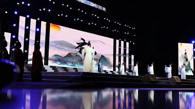 山西新绛:古城之夜 “音”你而来