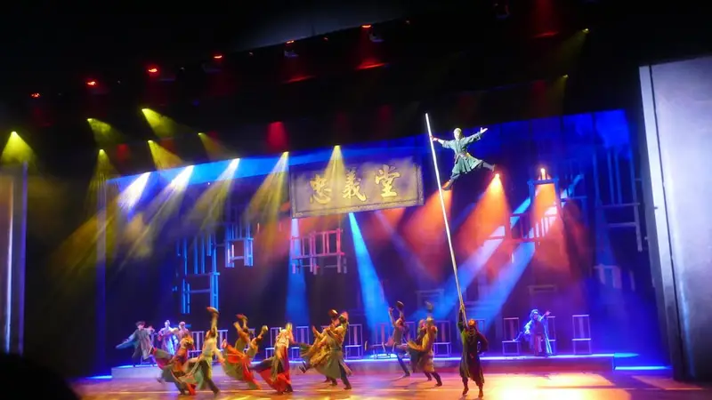 泰安东平新大宋不夜城《入梦水浒》倒叙行进式大剧暑期热演