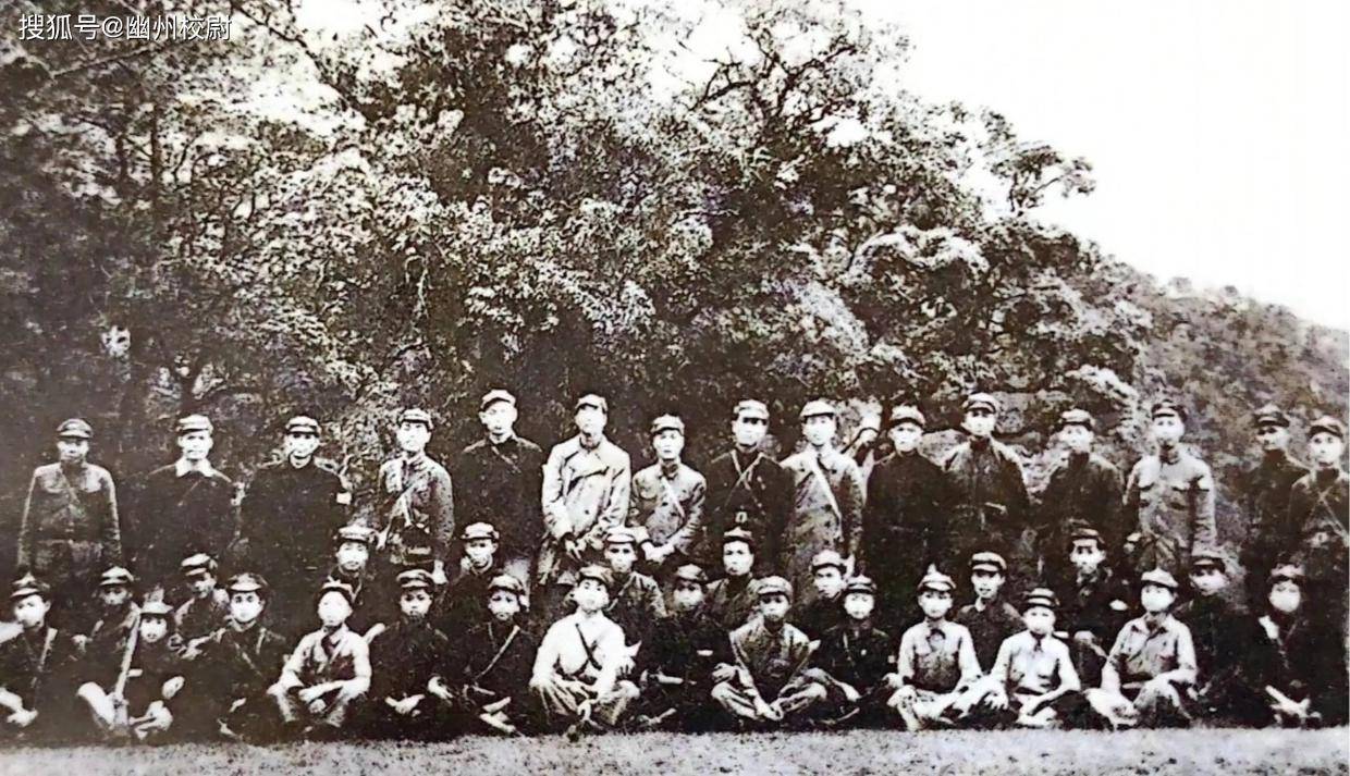 他是红军“游击大王”,三野的兵团副司令,为何只评副军级?