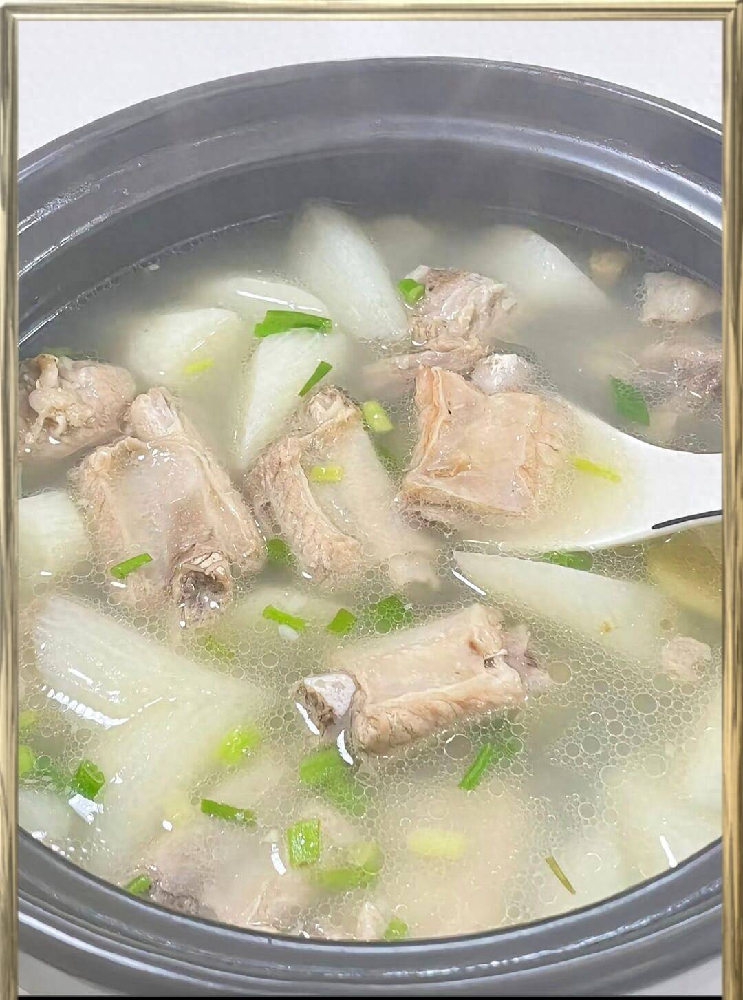 年纪越大越要忌口:少吃绿豆冬瓜,多吃4种,身体强壮,走路带风