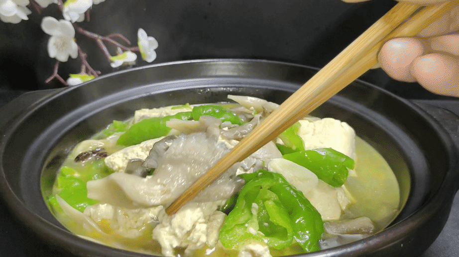 随手做的一道菜！炖一炖就出锅，鲜嫩入味太下饭、简单食材做出质朴美味，简单到零失败的好菜