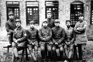 建国初期地位最高的大将：实权大过粟裕，曾与八位元帅并列