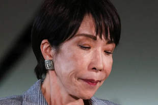 支持率80%也没用，中方四招反制，高市早苗躲去G20也跑不掉
