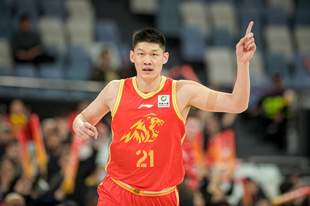 与上海争夺胡金秋!曝山西男篮已向广厦发起报价