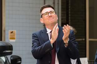 英国十年迎第七位首相:“北境之王”将入主唐宁街