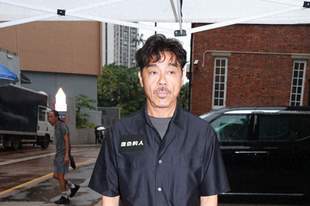 香港男星张达明坐轮椅消瘦惹担心,刘青云亲证近况:见过他几好