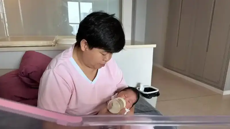 月嫂VS月子中心,这道坐月子选择题,别再盲目跟风选错