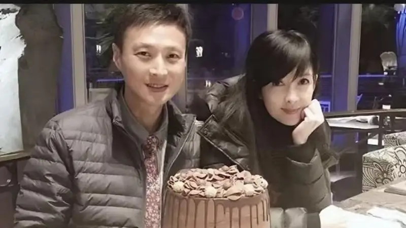 被戴8次绿帽子，三次被捉奸在床，这就是我们“玉女”守卫的爱情