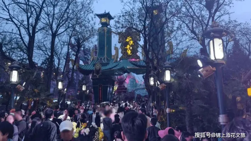 好景区的唯一标准：让游客心甘情愿掏钱