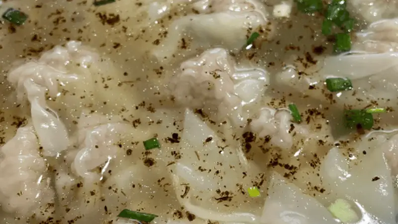 云吞面鲜虾饱满,竹升面细滑汤底鲜甜