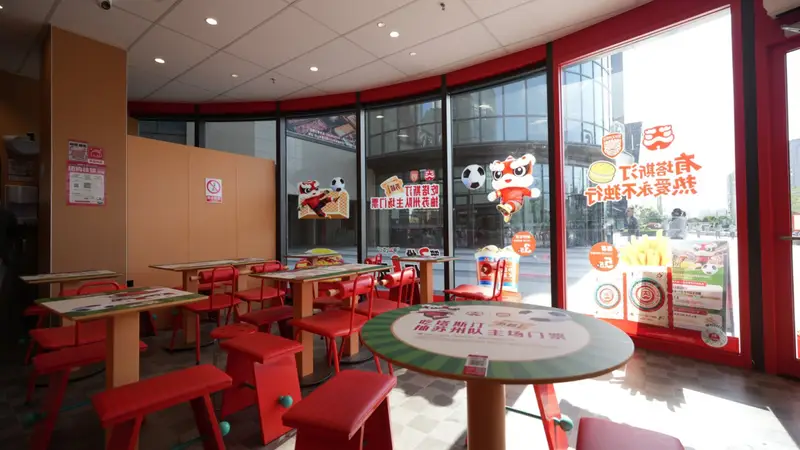 当“到店”不再是必选项,看塔斯汀如何重新定义线下空间