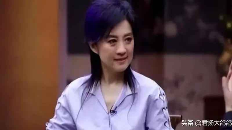 当初那个被全网群嘲“小三上位”的许戈辉,如今过的怎么样了?