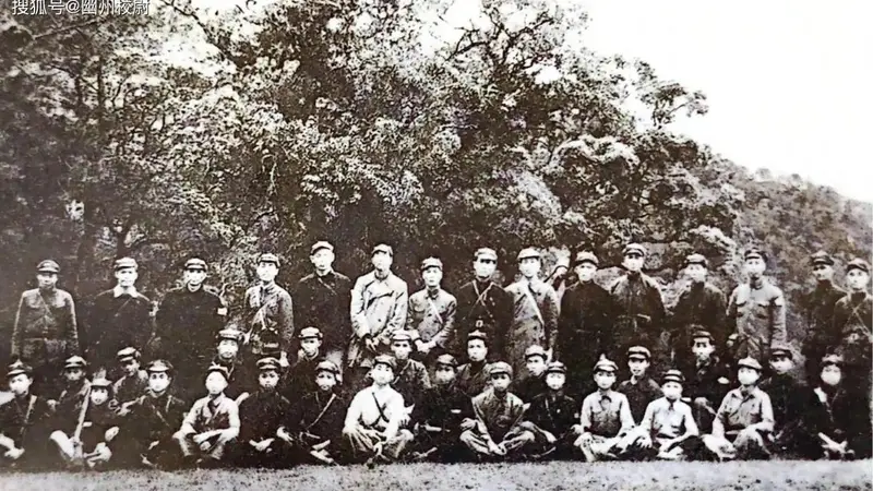 他是红军“游击大王”，三野的兵团副司令，为何只评副军级？