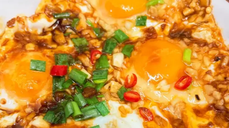 藏着诗意的家常小食,公瑾爆蛋治愈寻常三餐