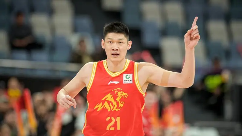 与上海争夺胡金秋！曝山西男篮已向广厦发起报价