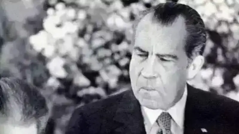 1972年尼克松访华，在国宴上将这道菜全吃光了，此菜更是成了国菜