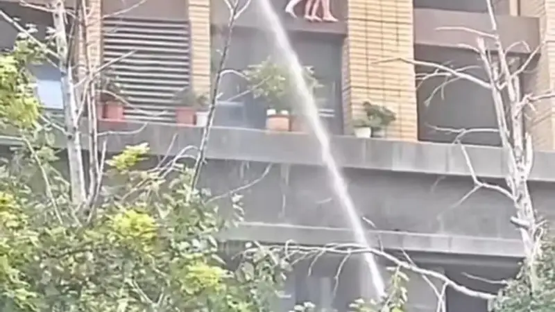连云港火灾母女坠楼,3岁女童身亡