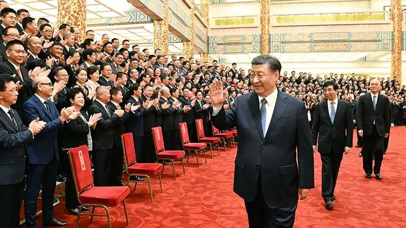 【学习小组】习近平的“侨”缘