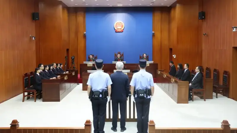 因参与违法犯罪活动 许家印两个儿子一审被判有期徒刑