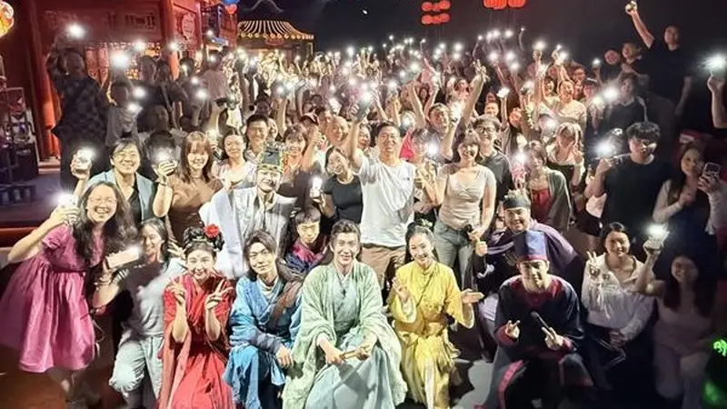 小剧场火热的背后，是“小专消费”的崛起