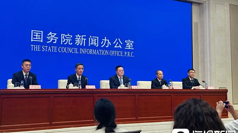 “爱达·魔都号”成功首航 无目的地海上游开启邮轮新玩法