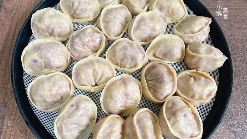 夏天包饺子，这菜调馅太好吃了，清爽又低脂，天热包蒸饺比包水饺更简单省事