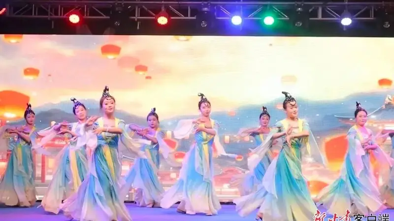 21℃夏夜,崆峒古镇有“凉”方