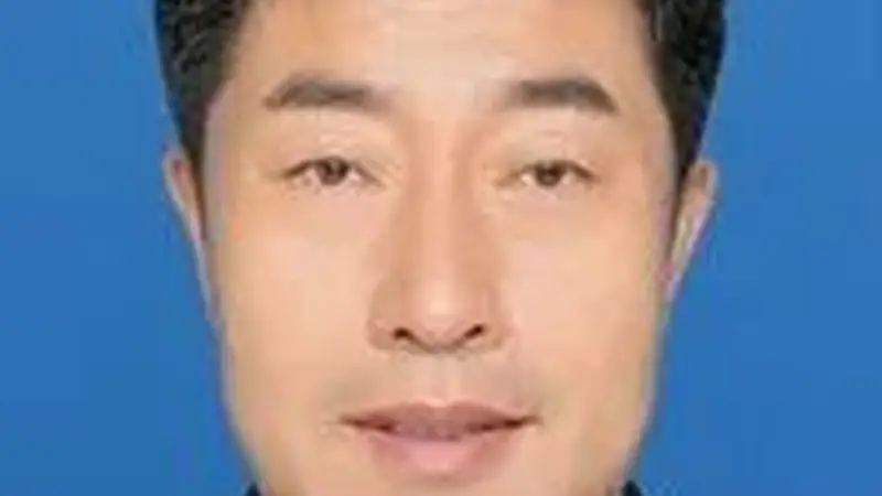 国家烟草专卖局原副局长韩占武,非法收受他人财物,数额特别巨大