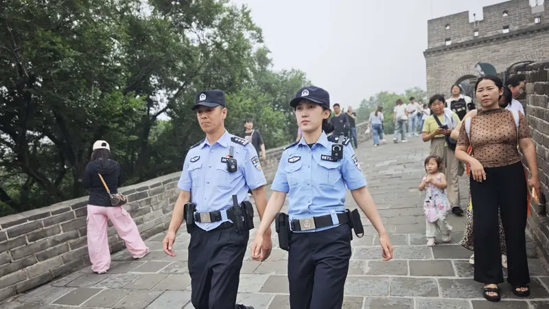 暑期八达岭长城景区迎客流高峰,延庆警方全域护航平安出游