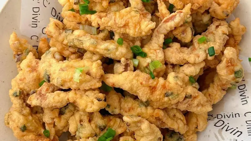 炸小酥肉,抓好一个小窍门,外皮酥不硬,放凉也不软
