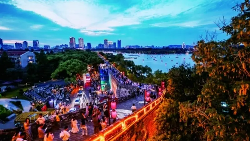 “夜精彩”拉满，南京夏夜何以留客？