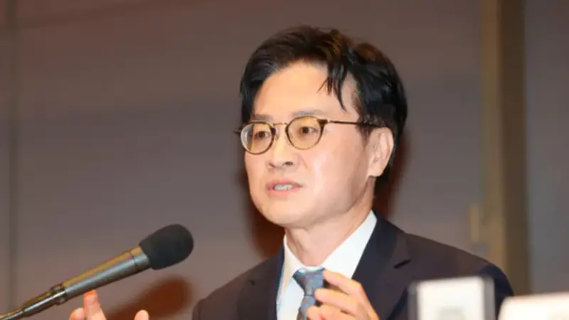 “再不猛干就要被中国追上”，韩国两部长激辩要不要搞996